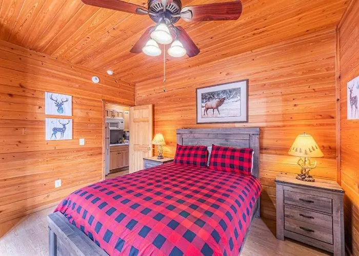 Cabin#2 Elk Hallow - Pet Friendly - Sleeps 6 - Playground & Game Payson